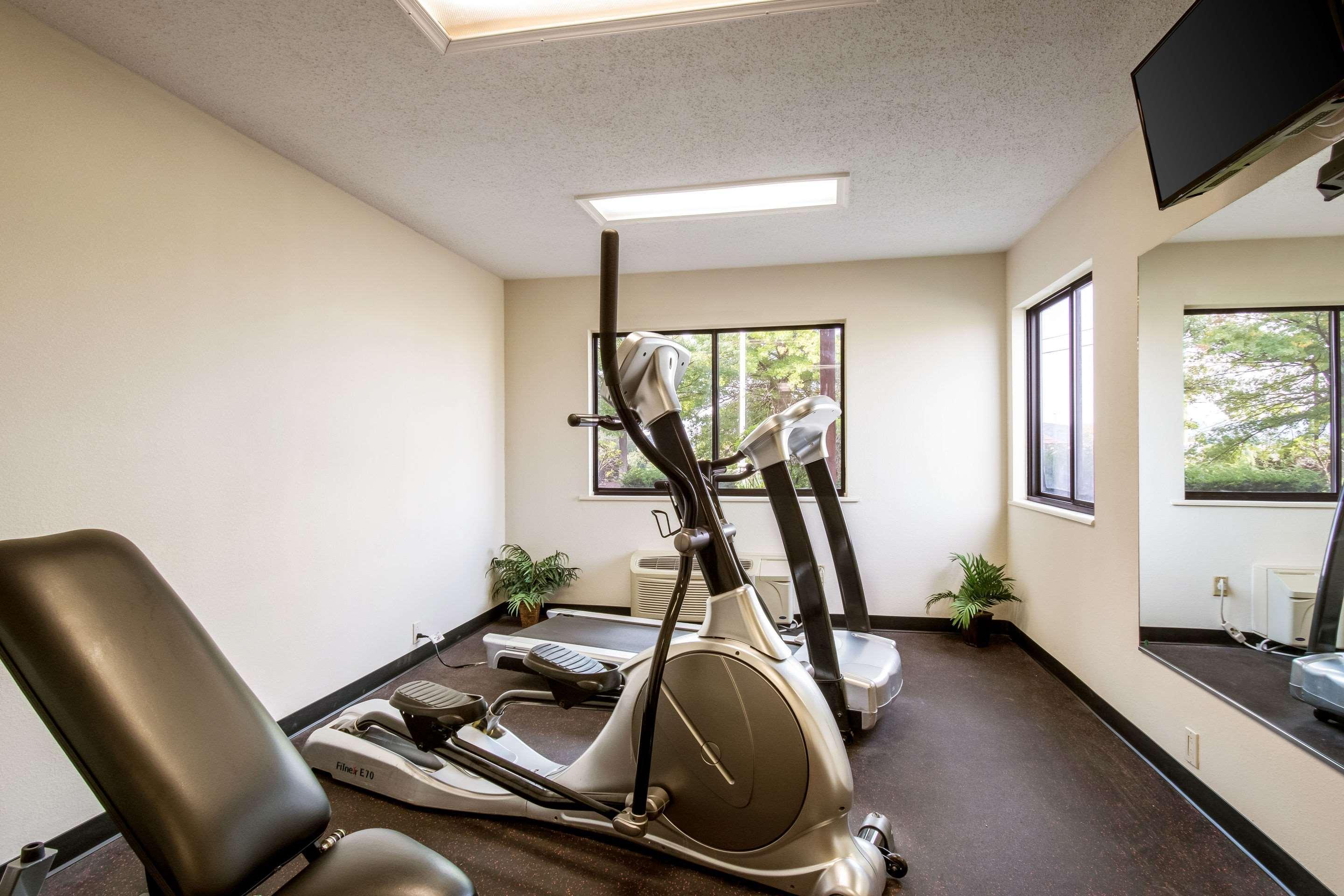Quality Inn Блумсберг Экстерьер фото