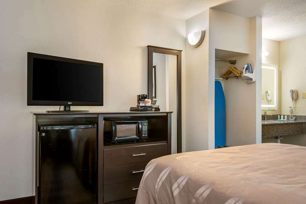 Quality Inn Блумсберг Номер фото